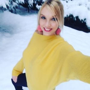 Meet your Posher, Leslie